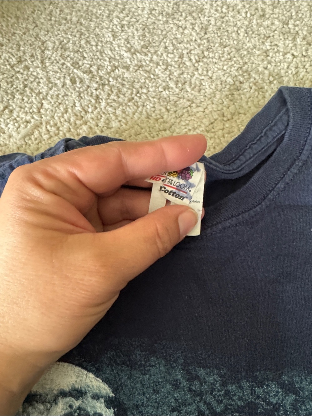 Size M Navy Blue Wolf Graphic Tee - Picture 4 of 7